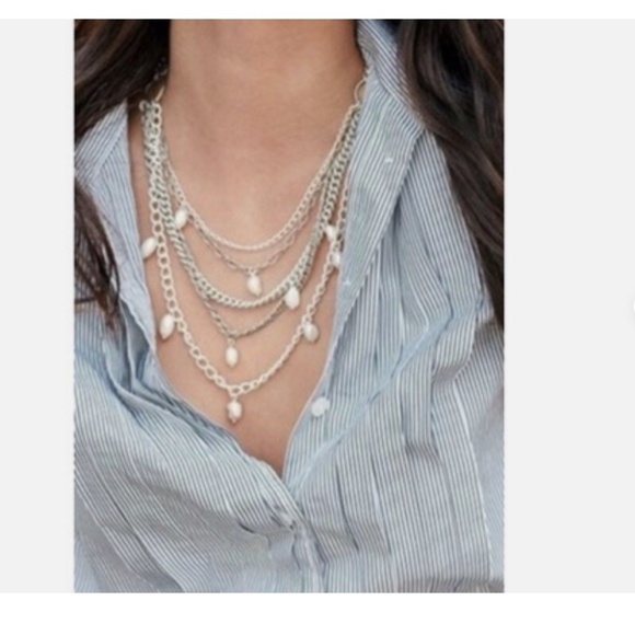 Stella and Dot Avery Chain and Pearl Necklace - Picture 5 of 5